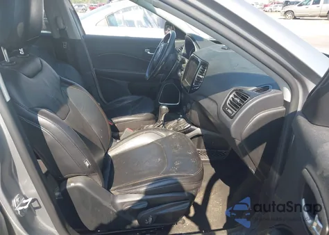 2019 Jeep Compass Limited 4X4 from USA, damaged, VIN 3C4NJDCB5KT854737